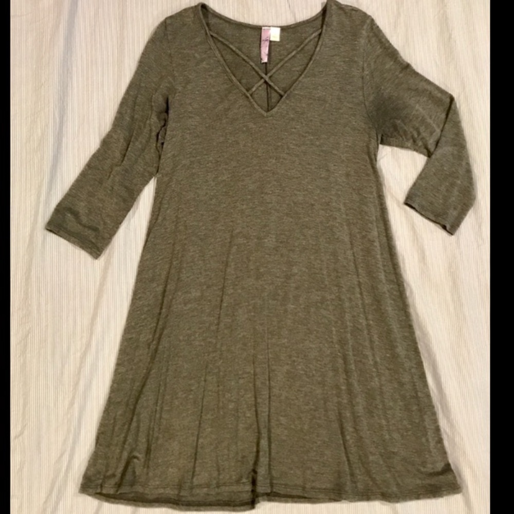 Francesca’s Long Sleeve Swing Dress